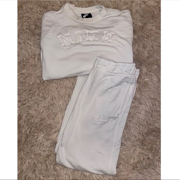 Nike Tops - Nike Set